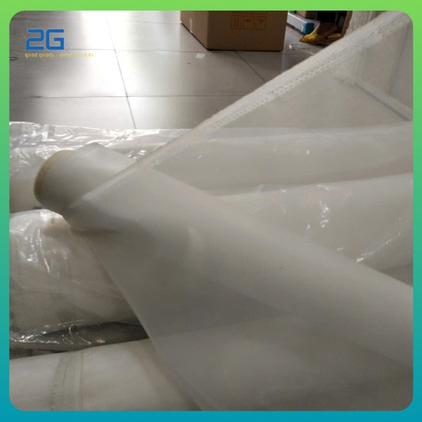 Lưới lọc sơn được làm từ Nylon va Polyester dễ vệ sinh và tái sử dụng tốt