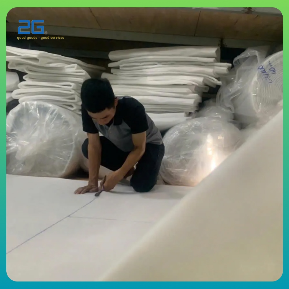 Bông lọc G2 đóng vai trò quan trọng trong việc giảm tải bụi thô, kéo dài tuổi thọ cho hệ thống lọc