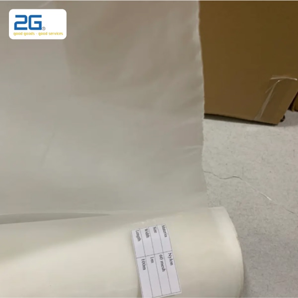 Lưới lọc sơn nước dùng trong công trình xây dựng dạng túi lọc có giá từ 5.000-20.000 VNĐ/túi