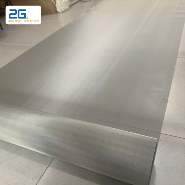 Tấm lưới lọc inox được dệt trơn hoặc đan đan sóng để đảm bảo độ bền và chịu lực