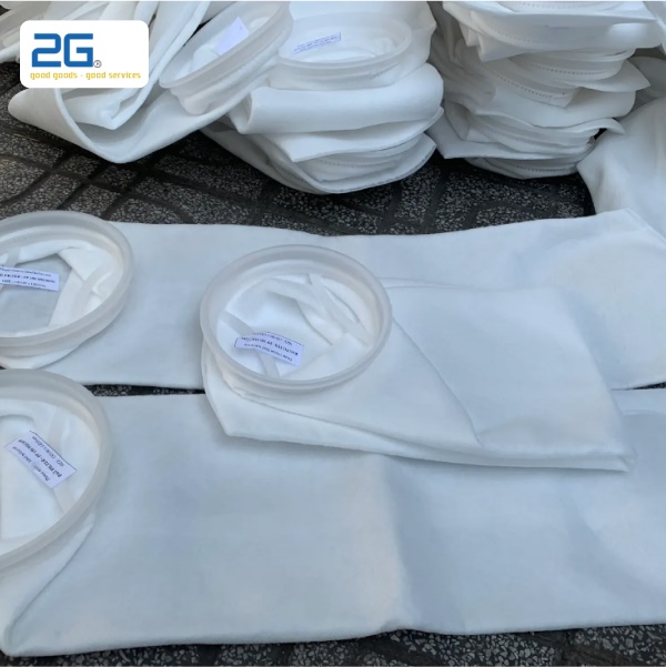 Túi lọc dầu PP được làm từ nhựa Polypropylene